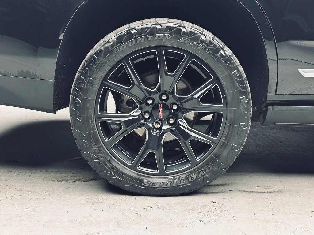 Used 2023 GMC Yukon Denali AWD/4WD image 36