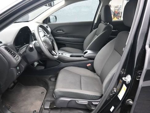 Used 2021 Honda HR-V LX image 17