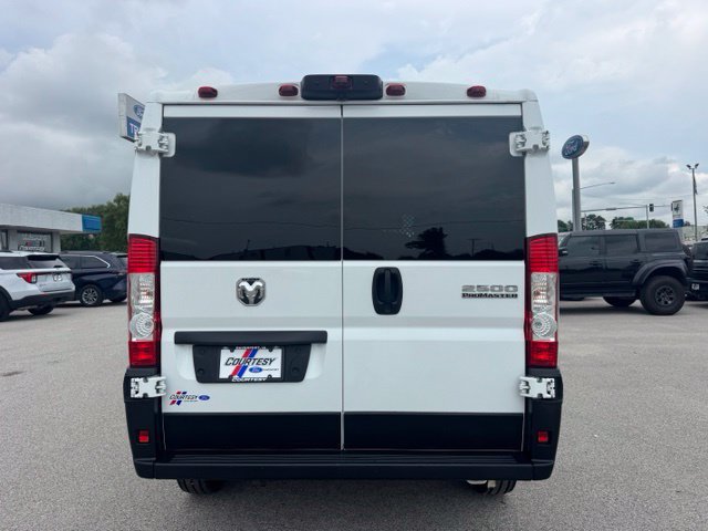 Used 2025 RAM ProMaster 2500 w/ U-Haul Equipment Group FWD image 4