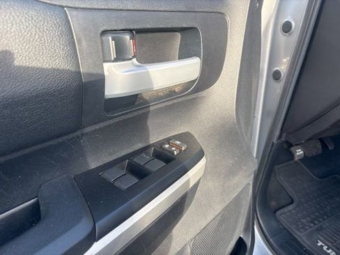 Used 2015 Toyota Tundra SR5 image 20