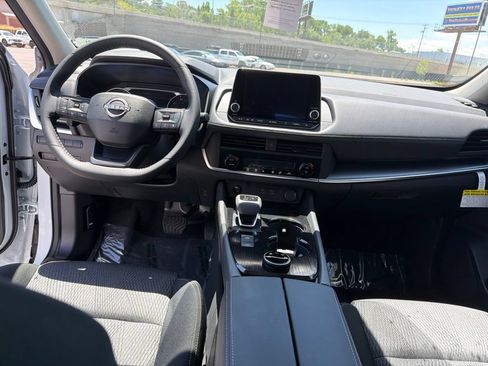 New 2026 Nissan Rogue SV AWD/4WD image 18