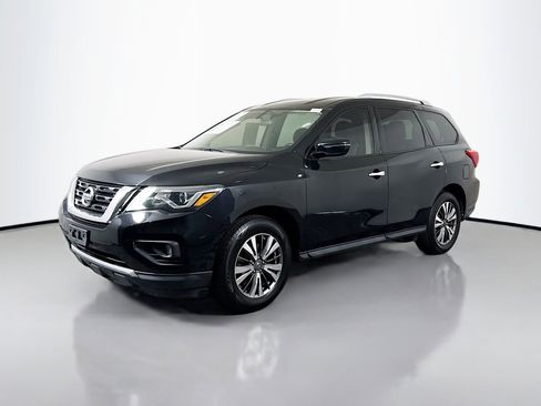 Used 2019 Nissan Pathfinder SV AWD/4WD image 4