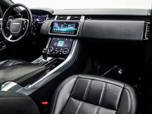 Used 2020 Land Rover Range Rover Sport HSE image 17