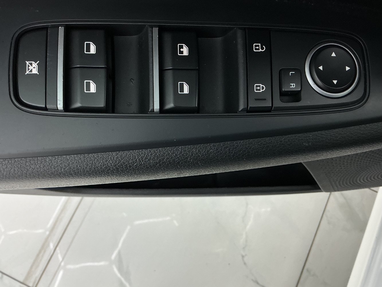Used 2020 Kia Forte LXS FWD image 37