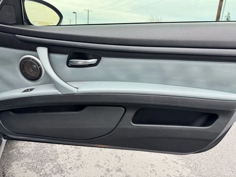 Used 2009 BMW M3 Convertible 2D image 47