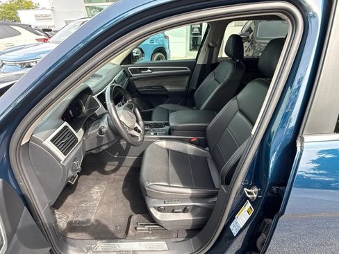 Used 2021 Volkswagen Atlas SEL R-Line FWD image 11