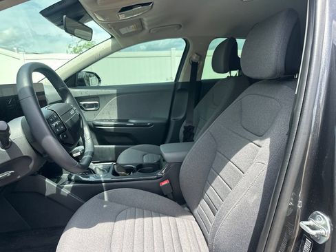 Used 2025 Kia K4 EX FWD image 39