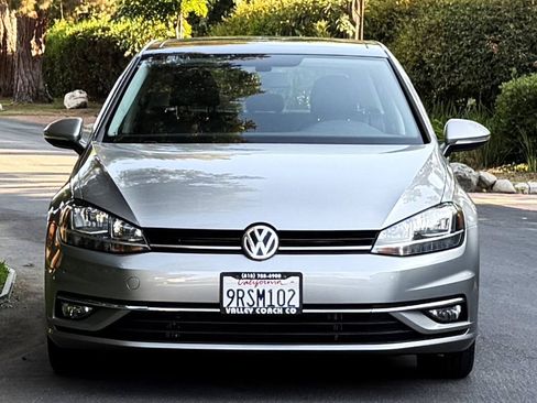 Used 2018 Volkswagen Golf SE FWD image 9
