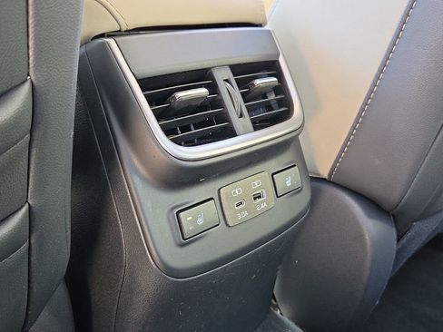 Used 2024 Subaru Legacy Limited AWD/4WD image 16