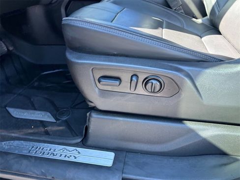Used 2022 Chevrolet Silverado 3500 High Country w/ Safety Package II image 26