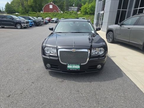 Used 2006 Chrysler 300 SRT8 w/ SRT Option Group II RWD image 2