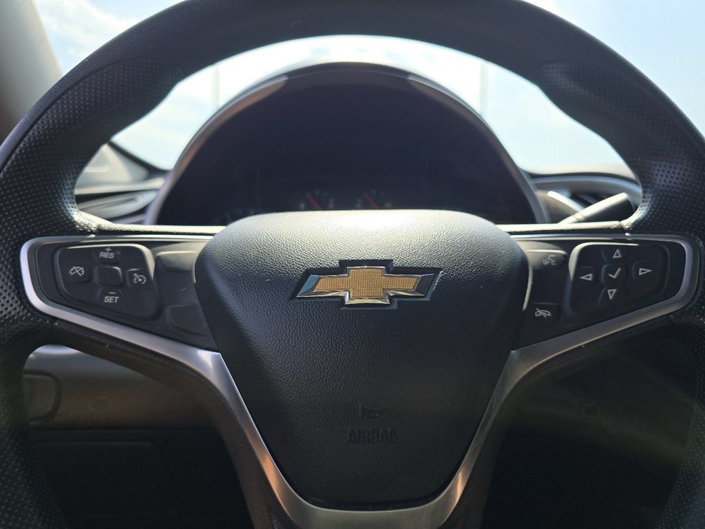 Used 2022 Chevrolet Malibu LT FWD image 27