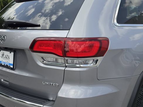 Certified 2020 Jeep Grand Cherokee Limited w/ Luxury Group II AWD/4WD image 8
