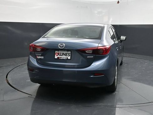 Used 2016 MAZDA MAZDA3 i Sport FWD image 8