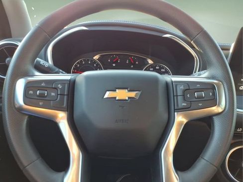 Used 2024 Chevrolet Blazer LT w/ Convenience Package FWD image 25