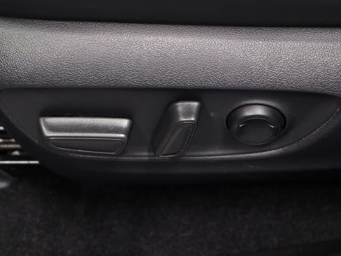Used 2022 Toyota RAV4 XLE Premium AWD/4WD image 24