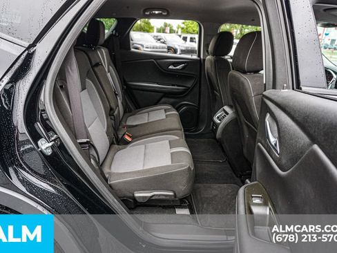 Used 2025 Chevrolet Blazer LT FWD image 21