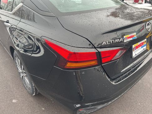 Certified 2024 Nissan Altima 2.5 SV image 33