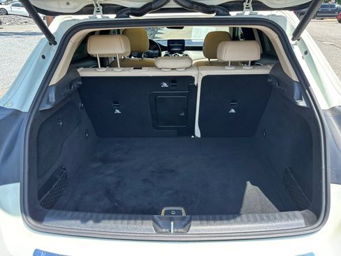 Used 2018 Mercedes-Benz GLA 250 image 16