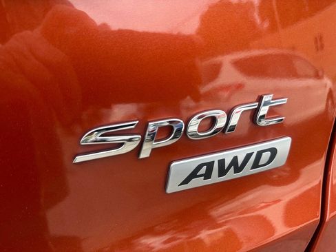 Used 2017 Hyundai Santa Fe Sport w/ 2.4L Tech Package 04 AWD/4WD image 8