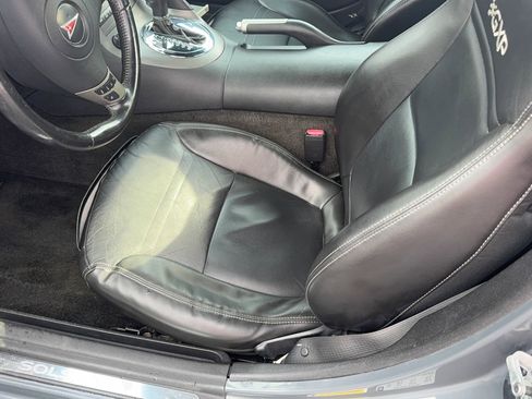 Used 2008 Pontiac Solstice GXP w/ Premium Package image 8
