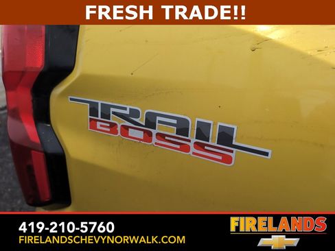 Used 2023 Chevrolet Colorado Trail Boss w/ Technology Package image 12