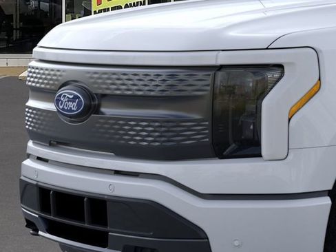 New 2025 Ford F150 Lightning Flash AWD/4WD image 17