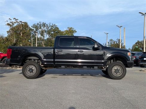 Used 2021 Ford F250 XLT w/ FX4 Off-Road Package image 3
