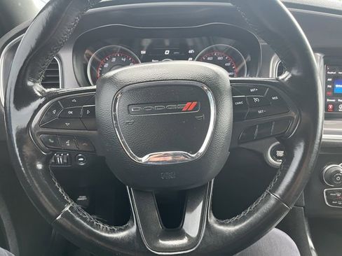 Used 2019 Dodge Charger SXT image 18