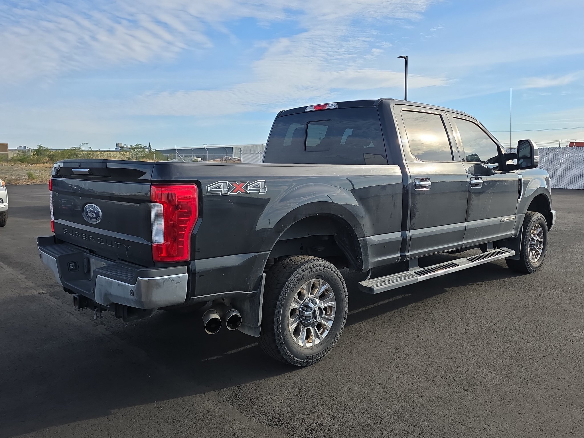 Used 2018 Ford F350 XLT w/ XLT Premium Package AWD/4WD image 8