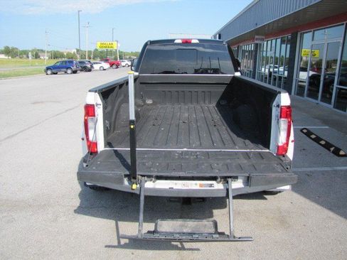 Used 2019 Ford F350 Lariat w/ Lariat Ultimate Package image 5