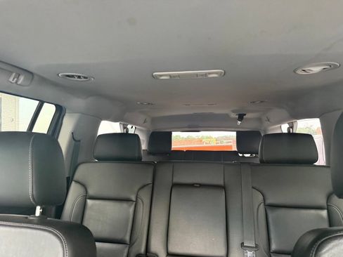 Used 2018 Chevrolet Suburban LT AWD/4WD image 34