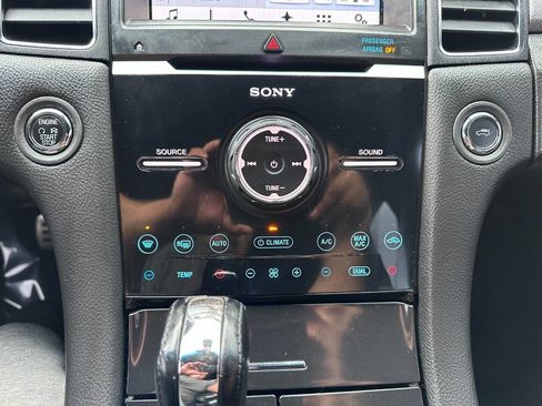 Used 2017 Ford Taurus SHO w/ Sho Performance Package image 32