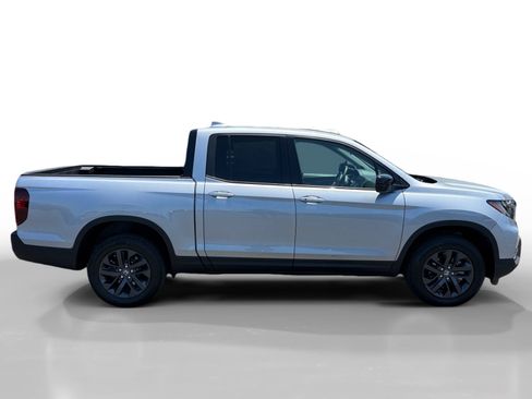 Used 2023 Honda Ridgeline Sport image 6