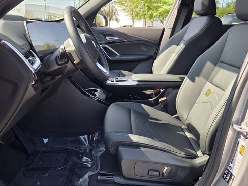 New 2026 BMW X1 xDrive28i w/ Technology Package AWD/4WD image 10