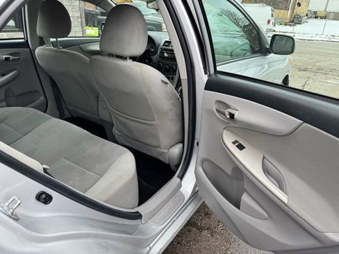 Used 2012 Toyota Corolla LE image 23