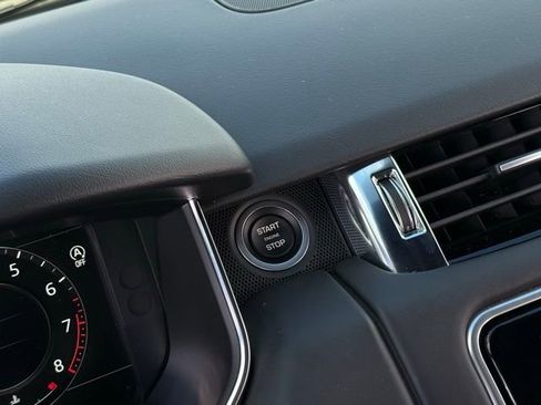 Used 2022 Land Rover Range Rover Sport HST image 26