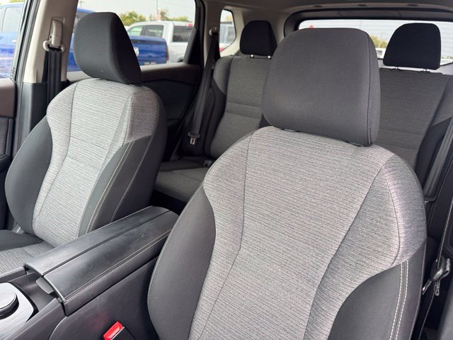 Used 2023 Nissan Rogue SV AWD/4WD image 11