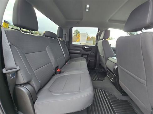 Used 2022 Chevrolet Silverado 2500 LT w/ Snow Plow Prep/Camper Package image 28