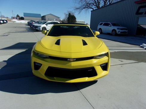 Used 2017 Chevrolet Camaro SS image 7