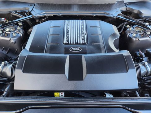 Used 2019 Land Rover Discovery SE image 30