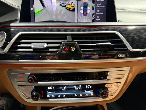 Used 2022 BMW 740i xDrive w/ M Sport Package AWD/4WD image 57