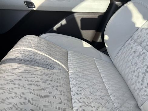 Used 2023 Lincoln Aviator Black Label w/ Class IV Trailer Tow Package image 27