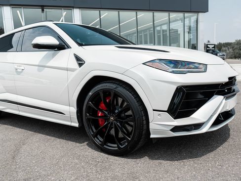 Used 2023 Lamborghini Urus S AWD/4WD image 18