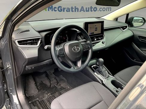 Used 2026 Toyota Corolla LE FWD image 17