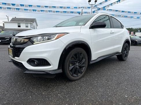 Used 2021 Honda HR-V Sport image 1