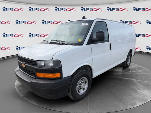 Used 2024 Chevrolet Express 2500 w/ Driver Convenience Package image 3