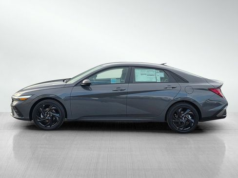 New 2026 Hyundai Elantra Sport image 4