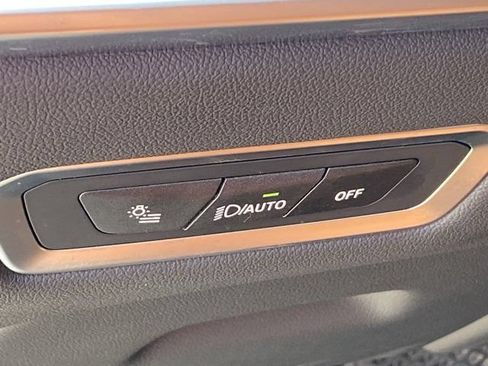 Used 2025 BMW X7 xDrive40i AWD/4WD image 31