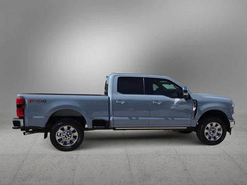 Used 2024 Ford F250 Lariat w/ Lariat Ultimate Package AWD/4WD image 9